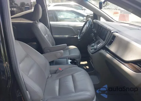 2017 Toyota Sienna Xle/Limited из США, поврежденный, VIN 5TDYZ3DC1HS855894